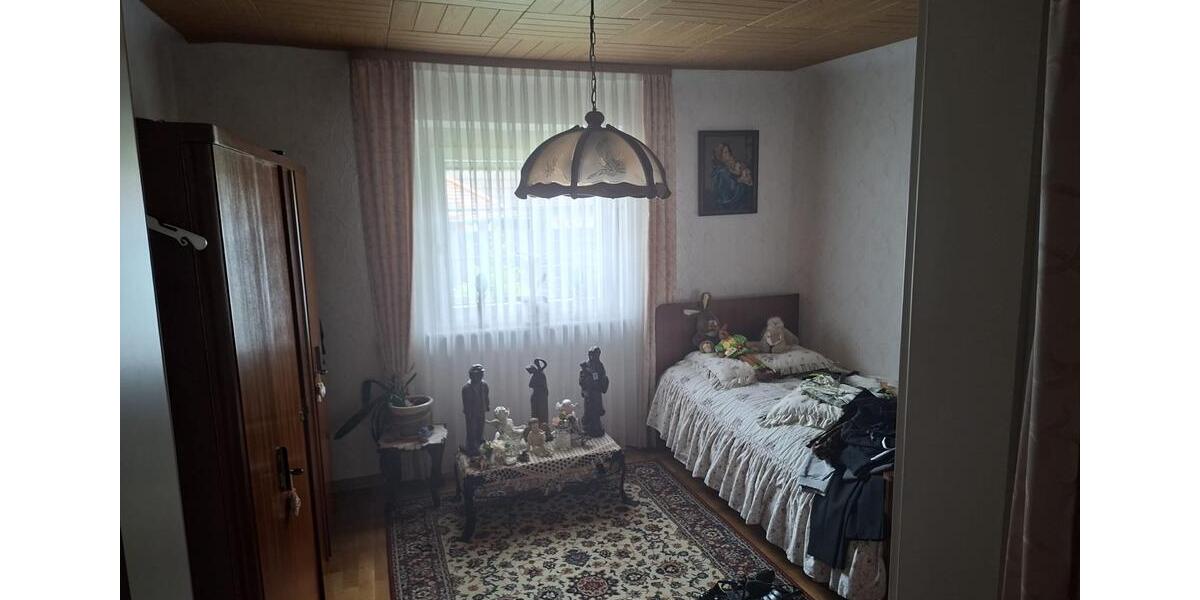Einfamilienhaus Saarwellingen - 4 Zimmer, 93 m&sup2;, 110.000&euro; | Angebot:26739303