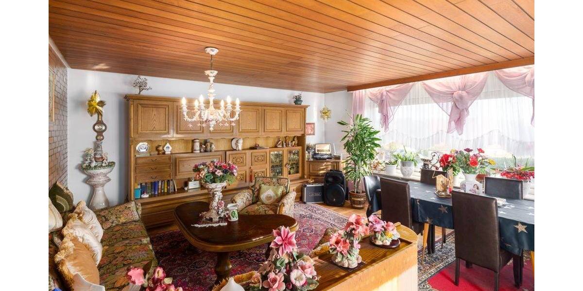 Mehrfamilienhaus, Wohnhaus Werneck / Zeuzleben Zeuzleben - 6 Zimmer, 196 m&sup2;, 199.000&euro; | Angebot:25731310