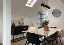 großzügige 3 12 Zimmer-Wohnung in der Nähe beim Marktplatz