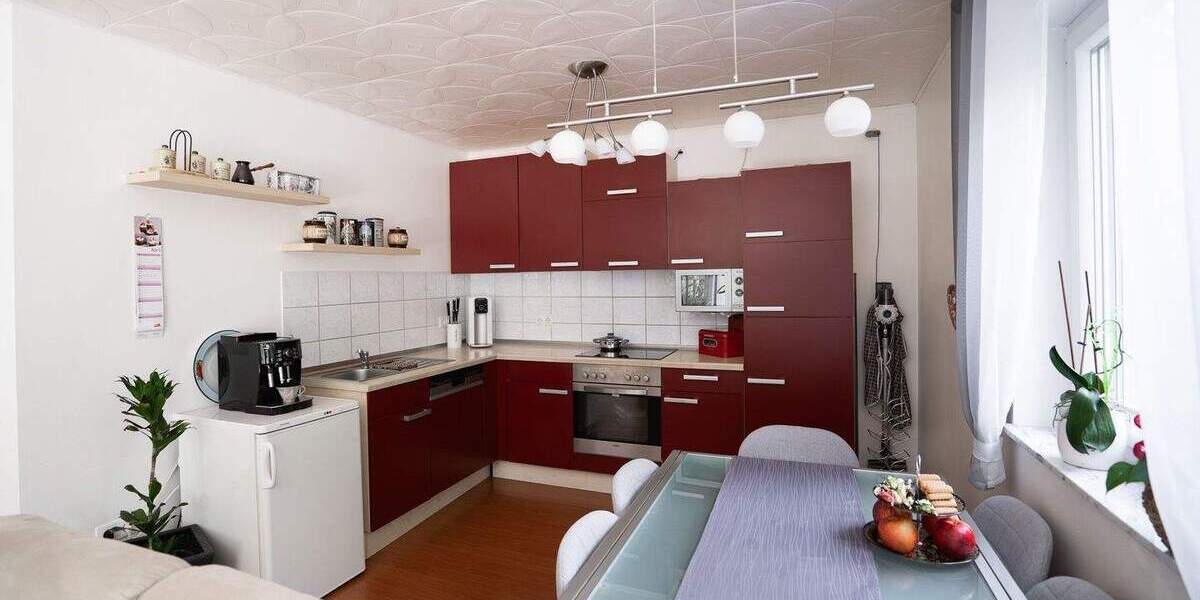 Einfamilienhaus Heustreu - 8 Zimmer, 197 m&sup2;, 489.000&euro; | Angebot:25690293