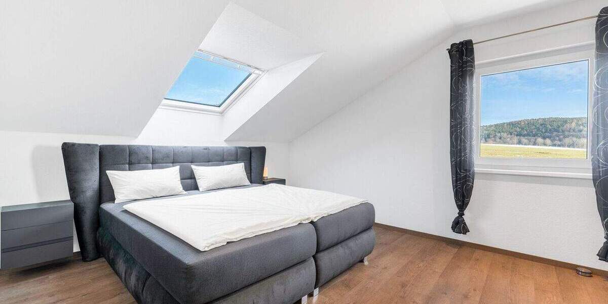 Mehrfamilienhaus, Wohnhaus Neunburg vorm Wald Kröblitz - 6 Zimmer, 224 m&sup2;, 529.000&euro; | Angebot:25680323
