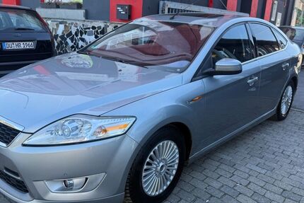 Ford Mondeo 220.000 km 2.990 &euro; Essen 45143