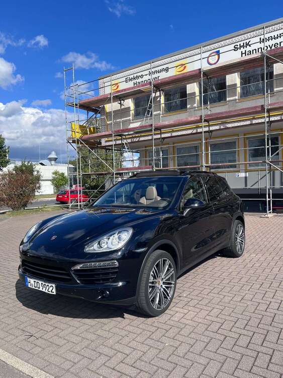 Porsche Cayenne 220.000 km 18.500 € Hannover 30627