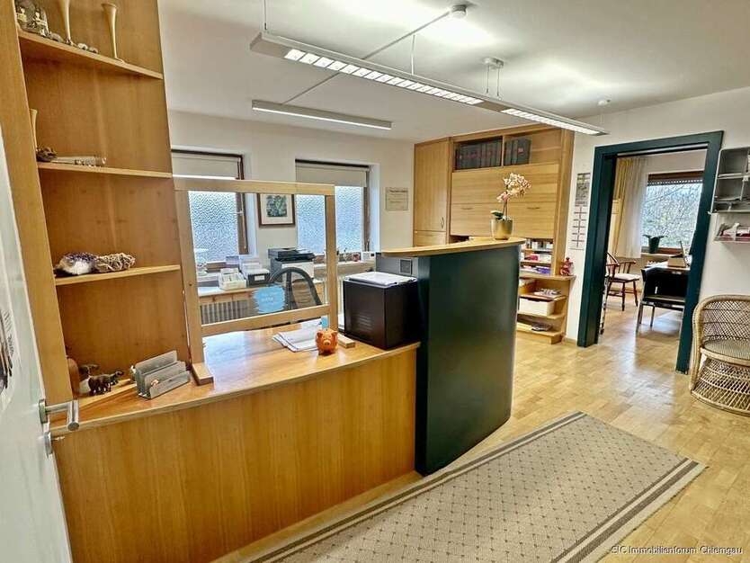 Büro in Traunstein Haslach 790 € 80 m²