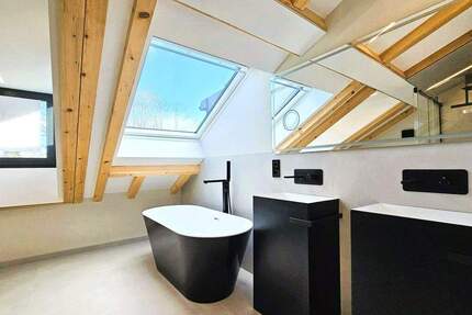 Bezugsfertig * mit maßgefertigten Einbauten * Exklusiv & Edel * Ruhige Lage 2 zimmer