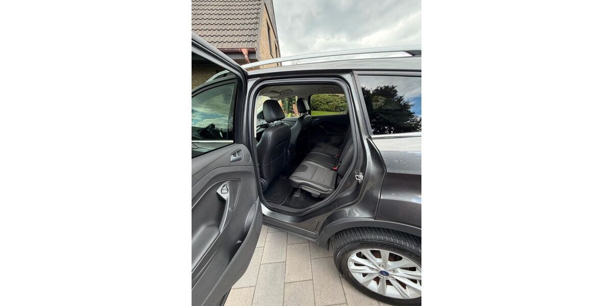 Ford Kuga 138.705 km 10.450 &euro; Spelle 48480