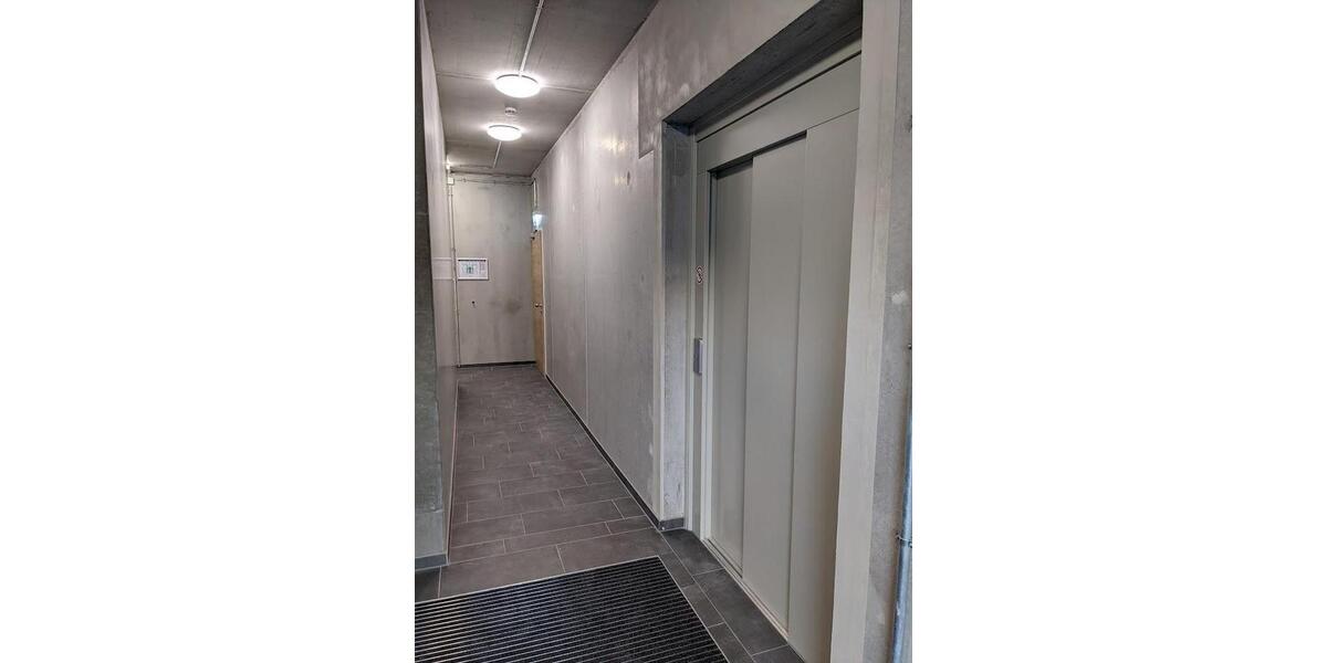 Neu - €8qm - 4 x 275qm oder 1.100qm, Tiefgarage mit 19x E-Ladestationen, Aufzug, Klimatisiert zimmer