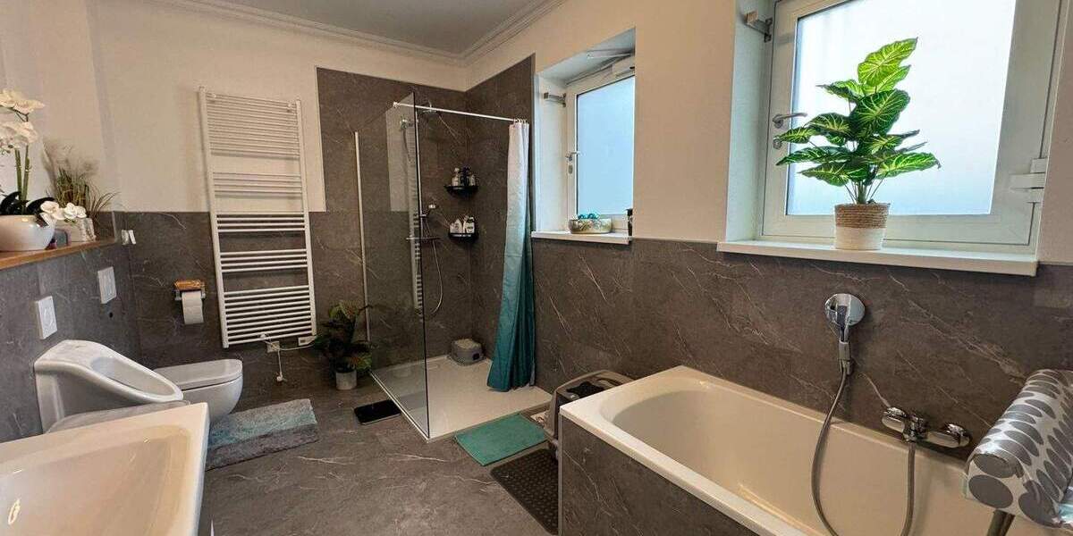 Etagenwohnung Bad Rodach Rodach - 4 Zimmer, 118 m&sup2;, 850&euro; | Angebot:25043412