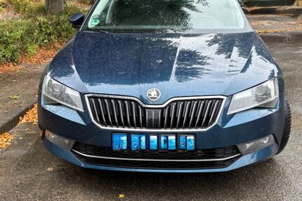 Skoda Superb 221.000 km 12.900 &euro; Bosau 23715