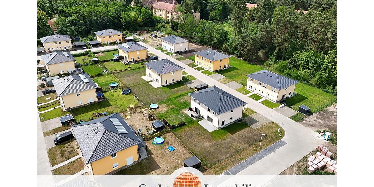 Doppelhaushälfte Zossen - 5 Zimmer, 123 m&sup2;, 1.750&euro; | Angebot:25342551