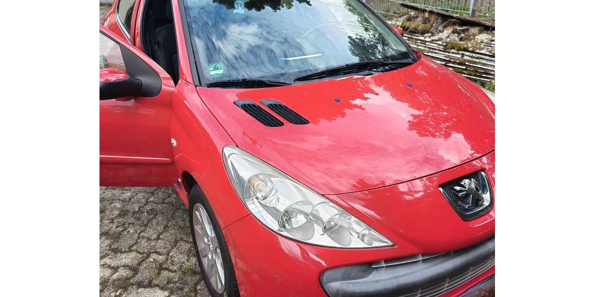 Peugeot 206 200.000 km 1.299 &euro; Durlach 76227