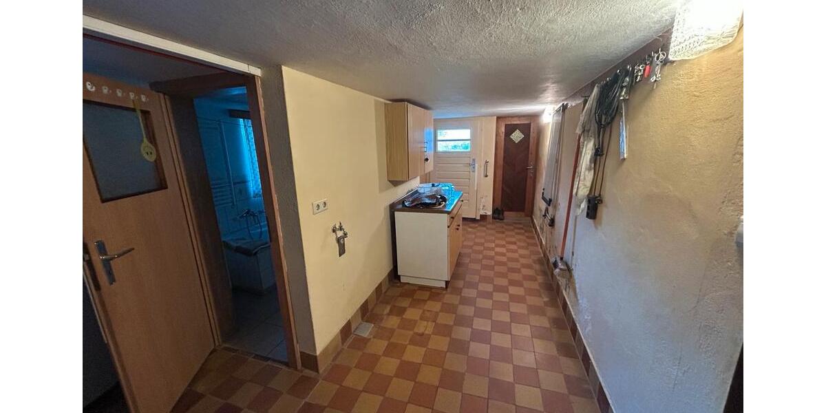 Einfamilienhaus Bischofswerda - 6 Zimmer, 120 m&sup2;, 100.000&euro; | Angebot:27190274