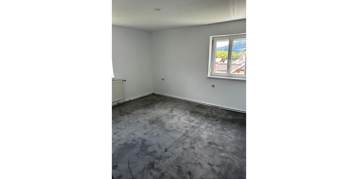 Einfamilienhaus Deggendorf - 5 Zimmer, 107 m&sup2;, 1.250&euro; | Angebot:26218228