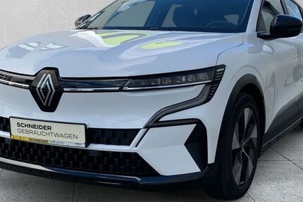 Renault Megane E-TECH 27.808 km 23.590 &euro; Chemnitz 09131