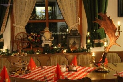 Bayerischer Wald Hotel mit 85 Betten, Restaurant, Betreiberwohnung, Pool - Gewerbeobjekt Deggendorf | Angebot:26954059