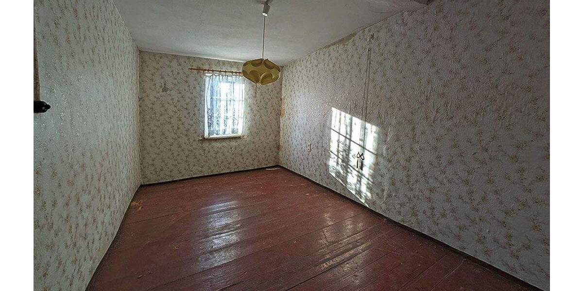 Einfamilienhaus Schmölln Illsitz - 7 Zimmer, 115 m&sup2;, 25.000&euro; | Angebot:24784065