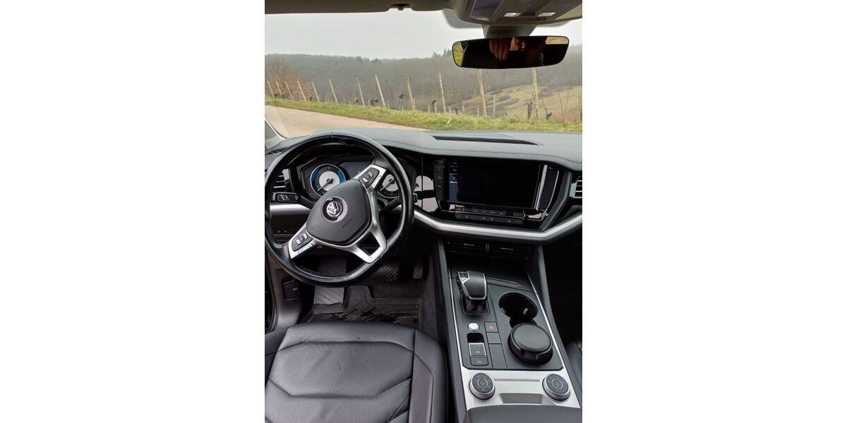 VW Touareg 188.476 km 27.500 &euro; Longuich 54340