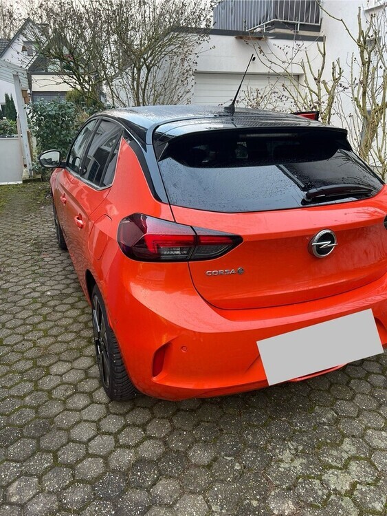 Corsa E