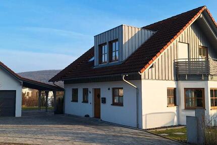 Haus Hammelburg - 5.5 Zimmer, 130 m&sup2;, 1.300&euro; | Angebot:25395212