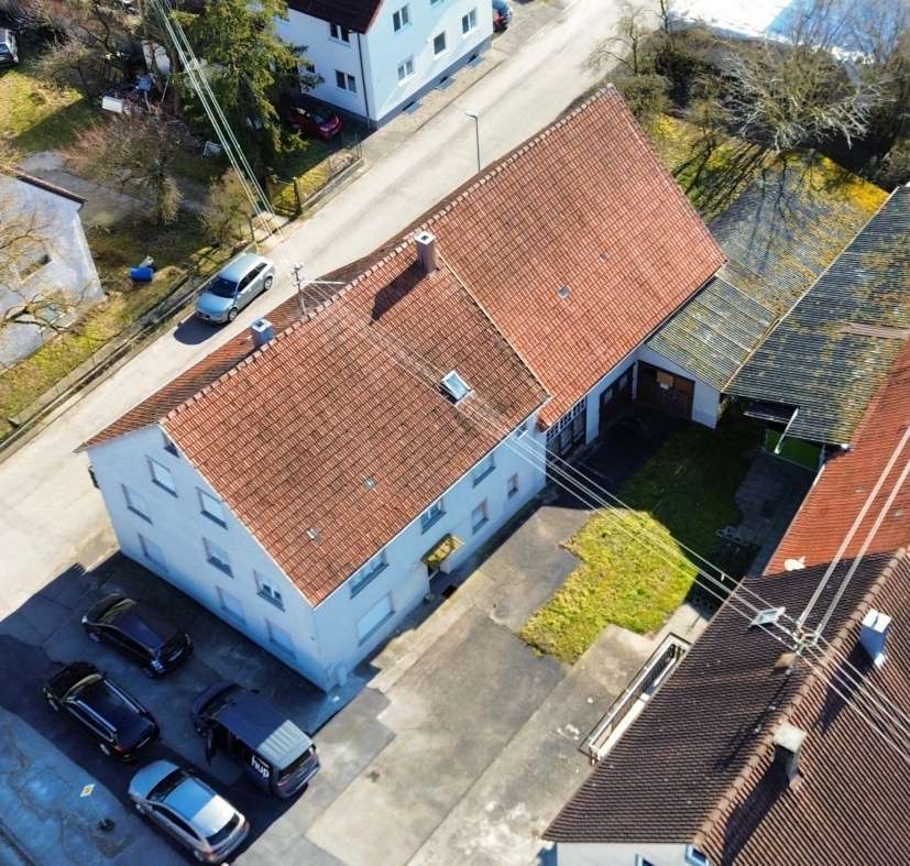 Haus zum Kaufen in Hohenmemmingen 255.000 € 200 m²