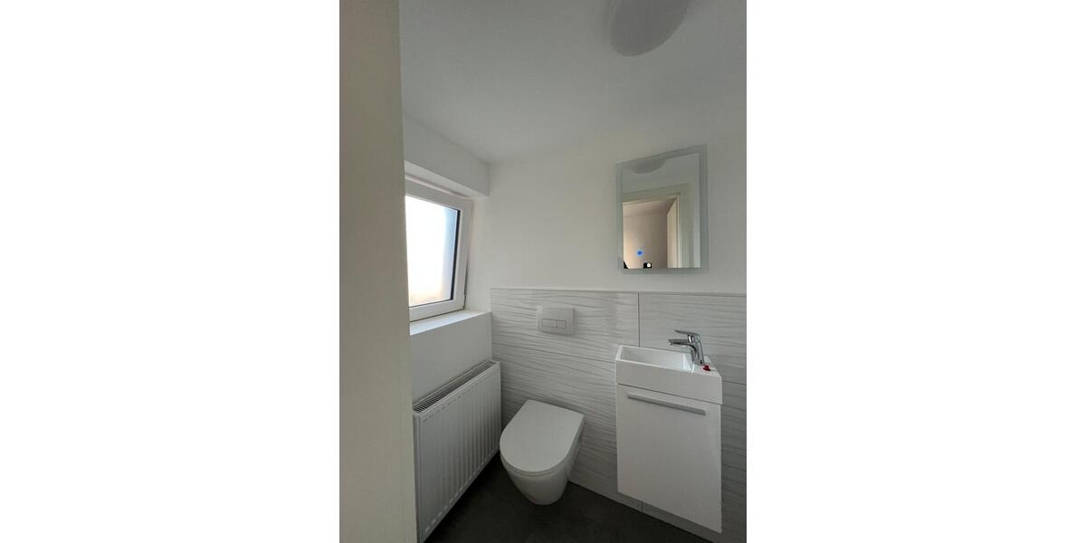 Einfamilienhaus Wiesbaden - 4.5 Zimmer, 110 m&sup2;, 1.695&euro; | Angebot:24740313