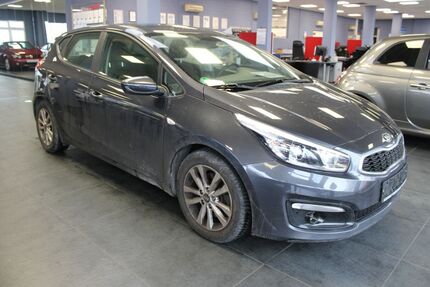 Kia ceed / Ceed 90.520 km 9.980 &euro; Euskirchen 53881