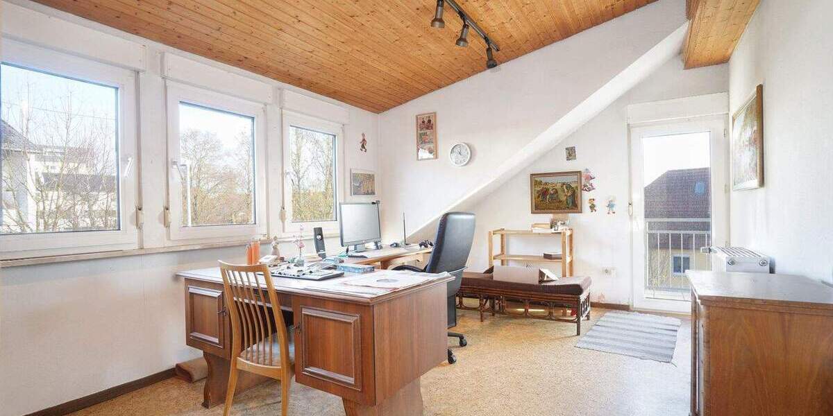 Einfamilienhaus Bretten - 7 Zimmer, 220 m&sup2;, 685.000&euro; | Angebot:24712191