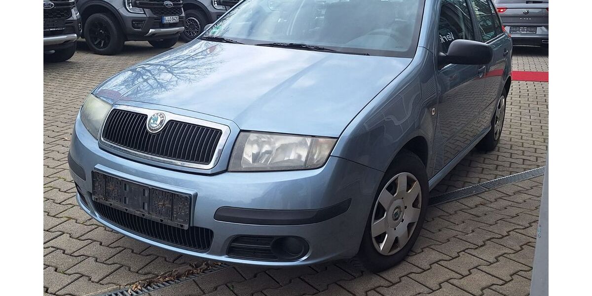 Skoda Fabia 145.000 km 3.890 &euro; Rothemann an der B27 36124