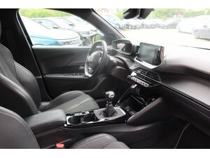 Peugeot 2008 Allure 118.500 km 11.990 &euro; Bad Endbach 35080