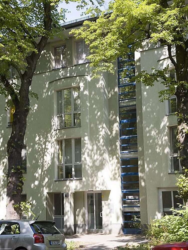 Wohnung zum Mieten in Berlin 452,41 € 62.48 m²