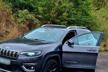 Jeep Cherokee 136.000 km 18.900 € Beltheim 56290