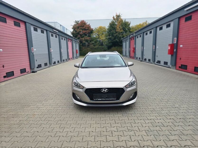 Hyundai i30 43.000 km 11.999 € Groß Gerau 64521