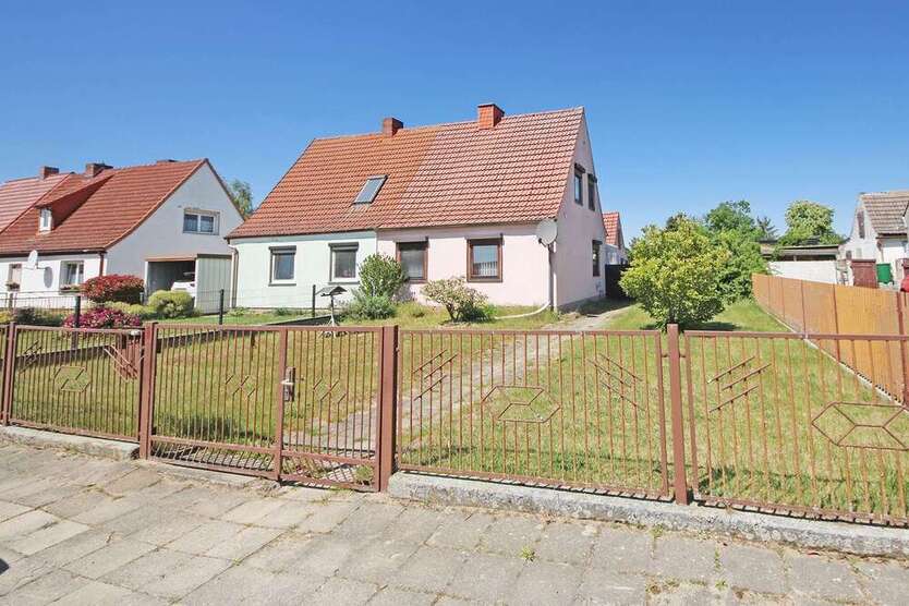 Haus zum Kaufen in Zahna-Elster OT Zahna 65.000 € 83 m²