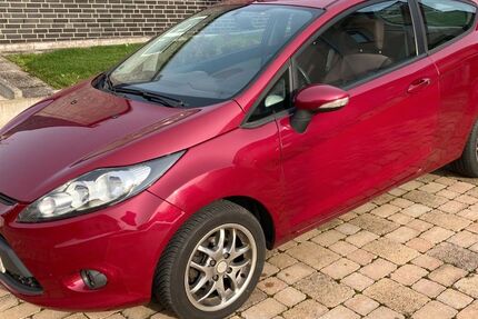 Ford Fiesta 122.411 km 3.100 &euro; Obernfeld 37434