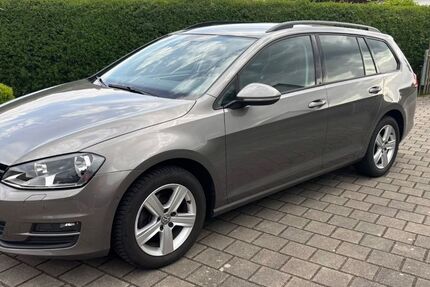 VW Golf 104.185 km 8.999 &euro; Cham 93413