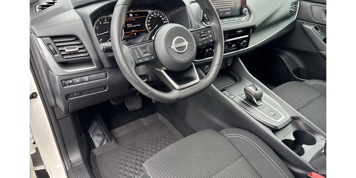 Nissan Qashqai Accenta *Xtronic/SHZG/Navi-App/Kamera/ICC/ 23.631 km 23.990 &euro; Bamberg 96052