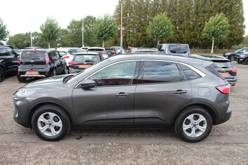 Ford Kuga 82.000 km 26.490 € Speicher 54662