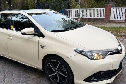 Toyota Auris 203.000 km 7.600 &euro; Hannover 30453