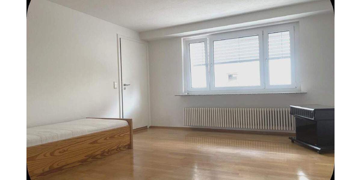 Etagenwohnung Hilzingen Weiterdingen - 3 Zimmer, 105 m&sup2;, 1.155&euro; | Angebot:25229312