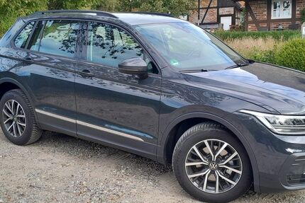 VW Tiguan 17.050 km 28.300 € Blüssen 23936