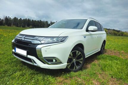 Mitsubishi Plug-in Hybrid Outlander