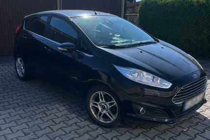 Ford Fiesta 113.577 km 2.400 &euro; Tirschenreuth 95643