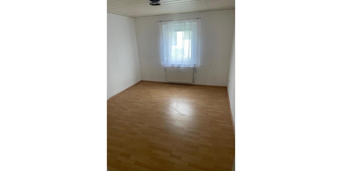 Erdgeschoßwohnung Essingen - 5.5 Zimmer, 117 m&sup2;, 325.000&euro; | Angebot:26820070