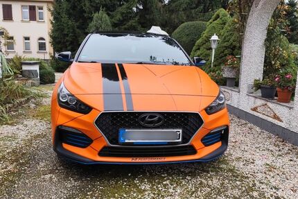 Hyundai i30 151.000 km 10.990 € Lauschgrün 08491
