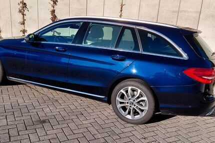 Mercedes-Benz C 250 128.470 km 19.900 &euro; Düsseldorf 40629