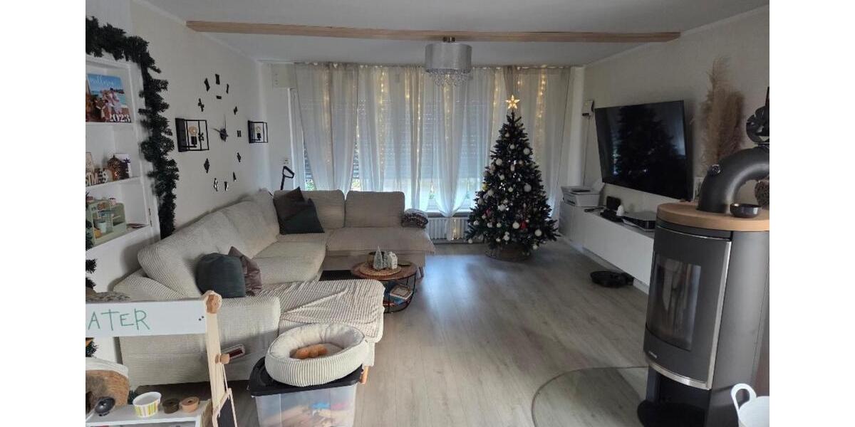 Heimeliges Einfamilienhaus mit Garage und viel Stauraum 4 zimmer