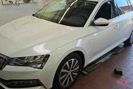 Skoda Superb 52.790 km 24.990 &euro; Rendsburg 24768