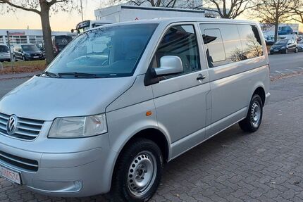 VW T5 Transporter 217.000 km 9.990 € Hannover 30165