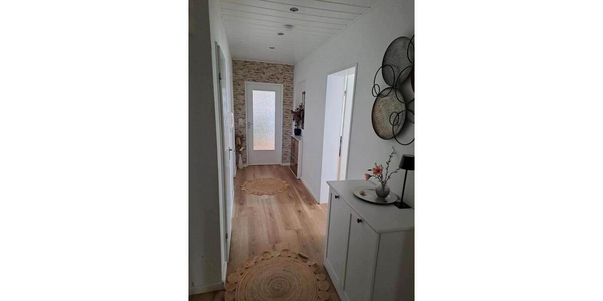 Provisionsfreie 3-Zimmer-Eigentumswohnung mit Blick auf 's Wasser 3 zimmer