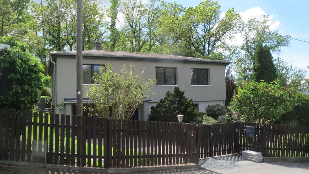 Haus zum Mieten in PLAUEN - SÜDVORSTADT 1.395 € 101 m² 4 zimmer